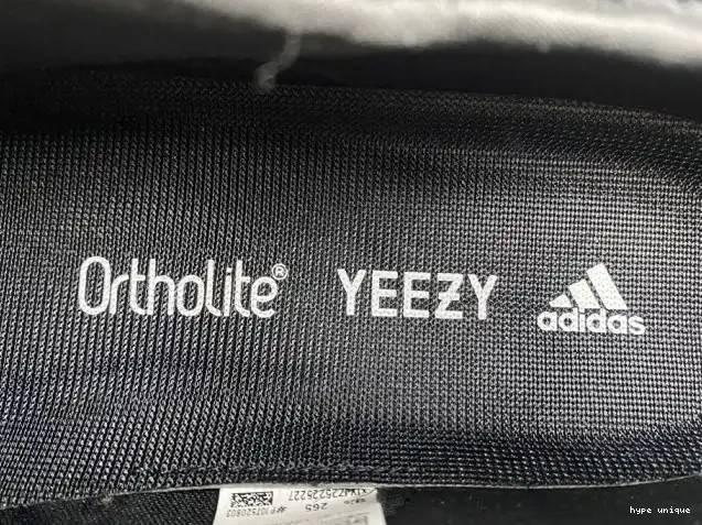 hype 400 YEEZY ADIDAS H68032 0525